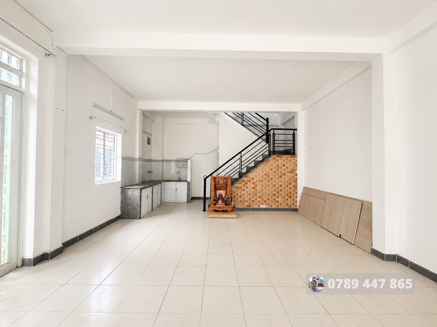 3.9 TỶ - CĂN GÓC 2 TẦNG, ĐƯỜNG Ô TÔ, HOÀN CÔNG ĐỦ, GẦN UBND P. LONG TRƯỜNG - ảnh 2