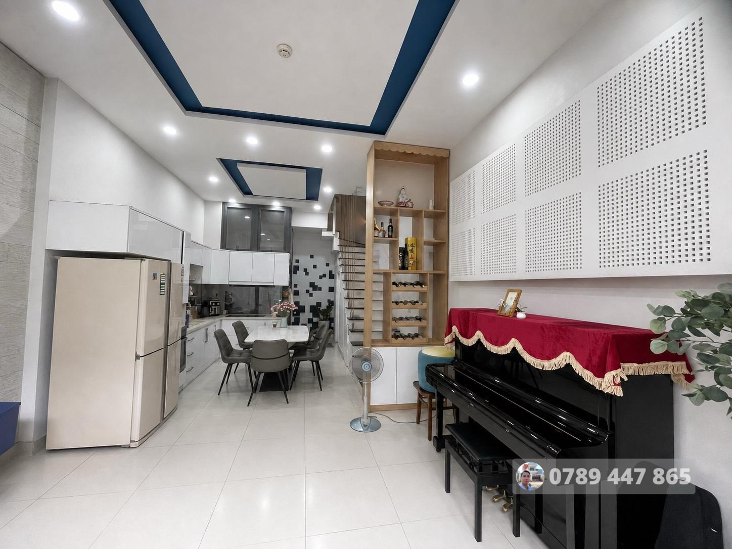 5 TỶ - NHÀ PHỐ 52 M², 4 TẦNG, HOÀN CÔNG ĐỦ, ĐƯỜNG Ô TÔ - GẦN CHỢ LONG TRƯỜNG. - ảnh 2